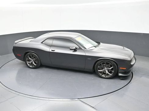 Used 2019 Dodge Challenger R/T RWD image 57