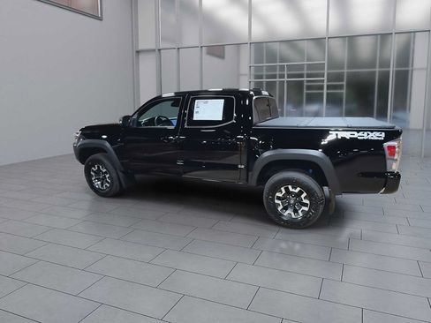 Used 2023 Toyota Tacoma TRD Off-Road w/ TRD Premium Off Road Package AWD/4WD image 6
