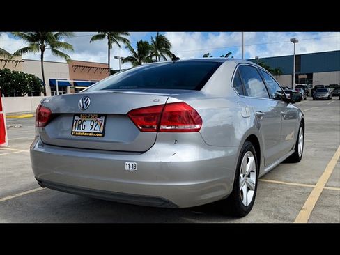 Used 2013 Volkswagen Passat 2.5 SE FWD image 5