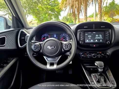 Used 2021 Kia Soul LX FWD image 19