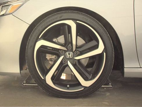 Used 2022 Honda Accord Sport Special Edition image 9