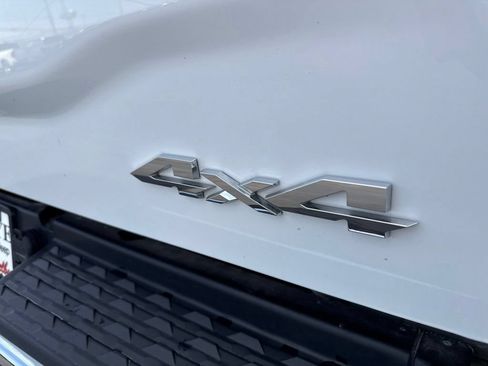 Used 2025 RAM 2500 Big Horn AWD/4WD image 25