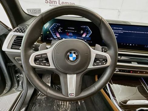 Used 2026 BMW X7 xDrive40i AWD/4WD image 11
