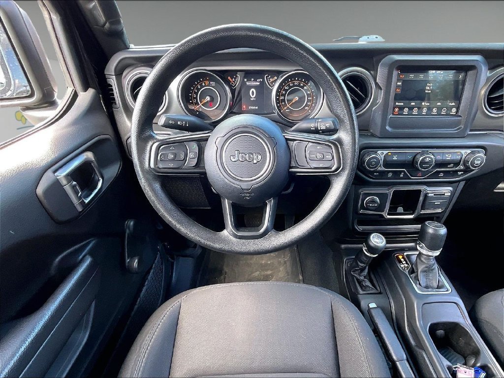 Used 2023 Jeep Gladiator Sport AWD/4WD image 16