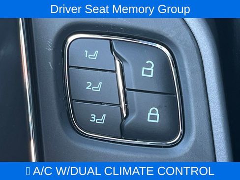 New 2025 Ford F150 Lariat w/ Equipment Group 502A High image 31