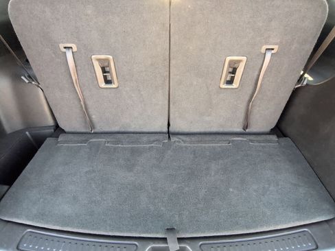 Used 2023 GMC Acadia SLT image 34