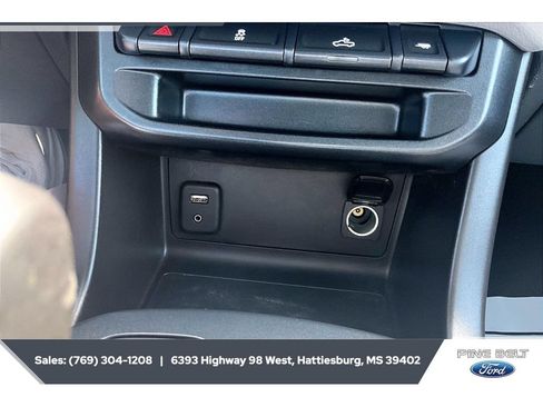 Used 2018 Chevrolet Colorado W/T w/ WT Convenience Package RWD image 24