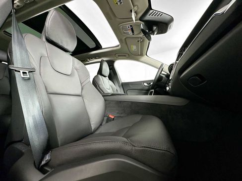 Used 2025 Volvo XC60 T8 Plus w/ Protection Package Premier image 25
