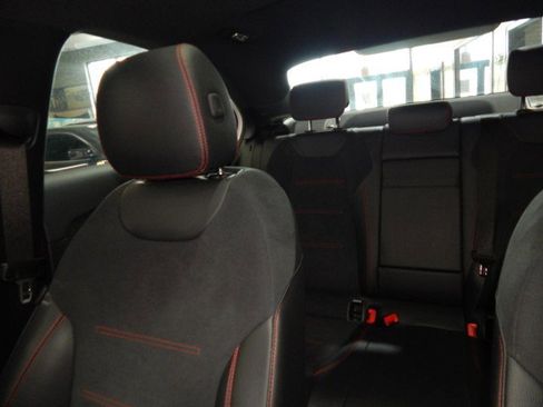 Used 2022 Mercedes-Benz A 220 4MATIC image 32