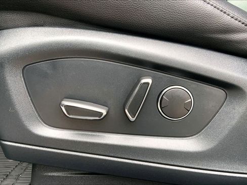 Used 2020 Ford Explorer ST AWD/4WD image 33
