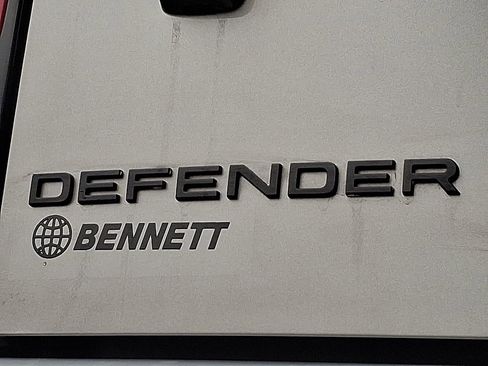 Certified 2025 Land Rover Defender 110 S AWD/4WD image 29