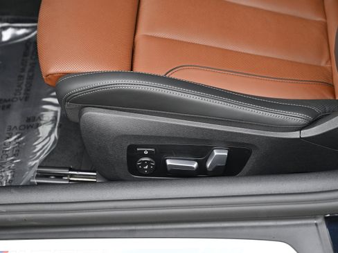 Used 2025 BMW M850i xDrive Coupe w/ M Sport Professional Package image 18