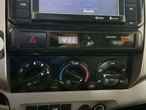 Used 2014 Toyota Tacoma PreRunner image 14