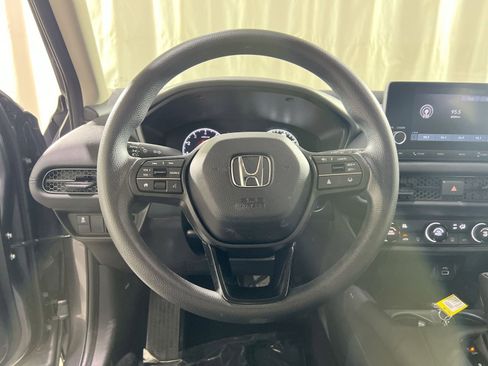 Used 2023 Honda HR-V LX image 18