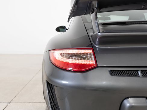 Used 2011 Porsche 911 GT3 RWD image 28