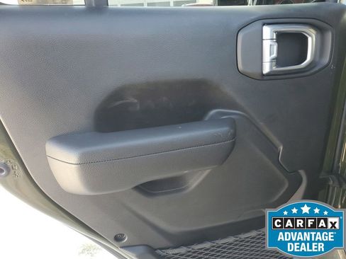 Used 2023 Jeep Gladiator Rubicon w/ LED Lighting Group image 44