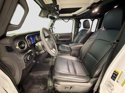 Used 2024 Jeep Wrangler Sahara w/ Technology Group image 19