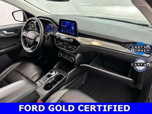 Certified 2022 Ford Escape Titanium w/ Class II Trailer Tow Package image 17