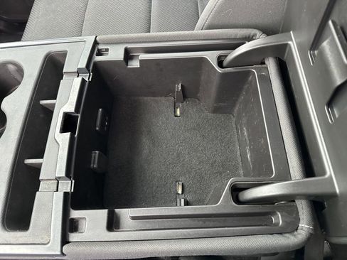 Used 2018 Chevrolet Silverado 1500 LT w/ Texas Edition image 30