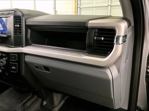 Used 2024 Ford F250 XL w/ Snow Plow Prep Package AWD/4WD image 15