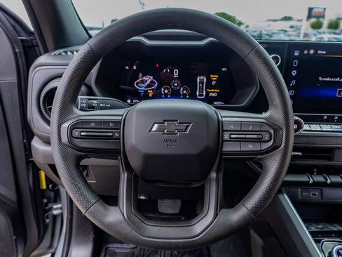 Used 2025 Chevrolet Colorado Trail Boss AWD/4WD image 18