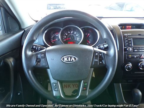 Used 2012 Kia Sorento LX AWD/4WD image 14