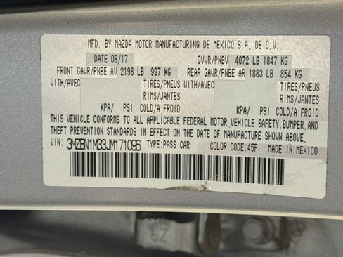 Used 2018 MAZDA MAZDA3 Grand Touring FWD image 40
