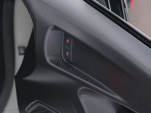 Used 2024 Lamborghini Huracan STO RWD image 31