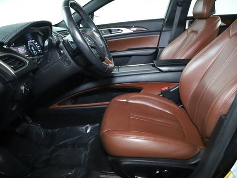 Used 2019 Lincoln MKZ Reserve image 22