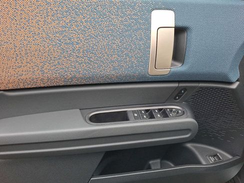 Certified 2025 MINI Cooper Countryman S image 9