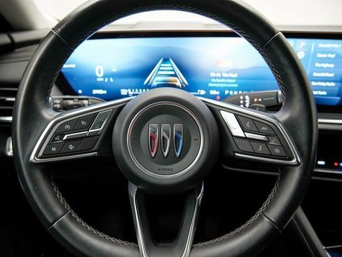 Used 2024 Buick Envision Preferred image 31