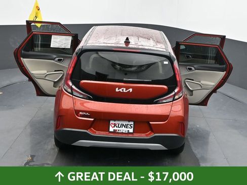 Used 2025 Kia Soul LX w/ LX Technology Package FWD image 69