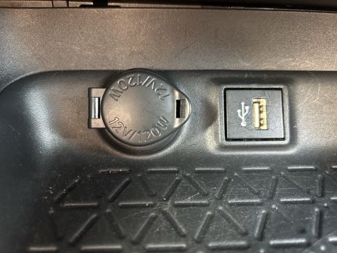 Certified 2024 Toyota RAV4 XLE AWD/4WD image 29