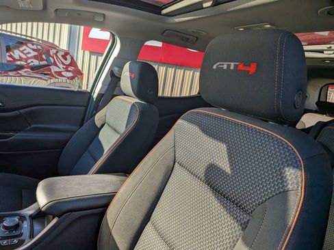 Certified 2022 GMC Acadia AT4 image 12