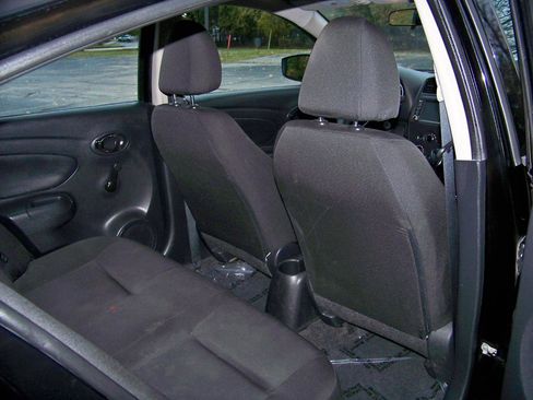 Used 2019 Nissan Versa S FWD image 36