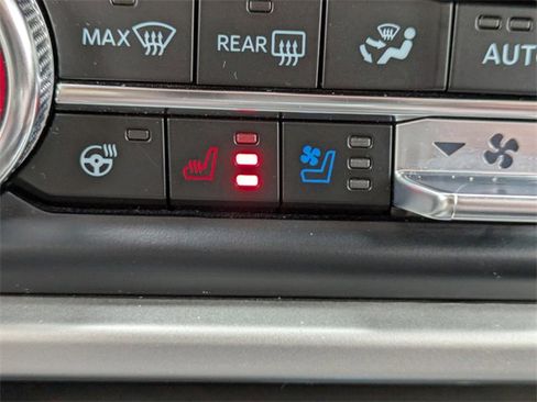 Used 2024 Ford Expedition Max Limited image 27