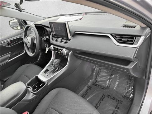 Certified 2024 Toyota RAV4 LE AWD/4WD image 20