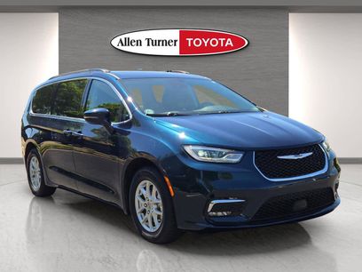 Used 2022 Chrysler Pacifica Touring-L