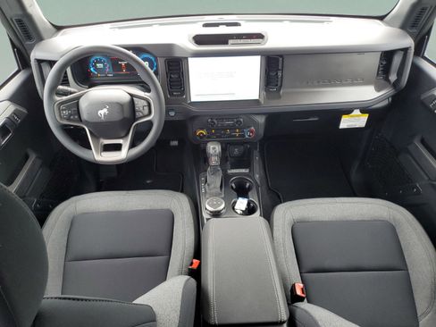 New 2025 Ford Bronco 4-Door image 14