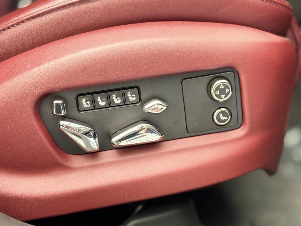 Used 2020 Bentley Flying Spur W12 AWD/4WD image 39