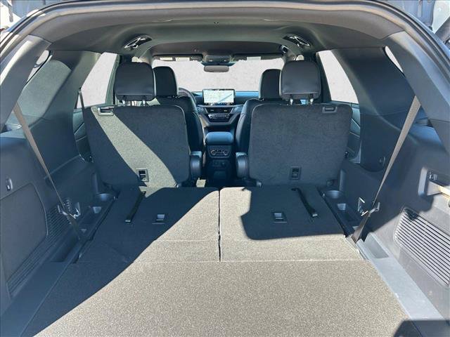 New 2026 Ford Explorer ST-Line w/ ST-Line Street Pack RWD image 19