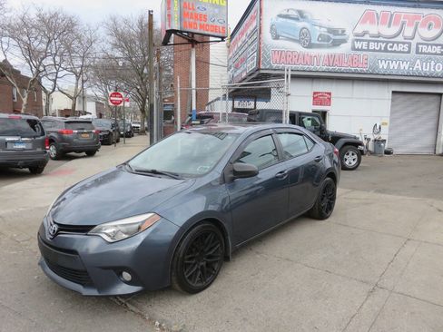Used 2014 Toyota Corolla LE w/ Driver Convenience Package image 2