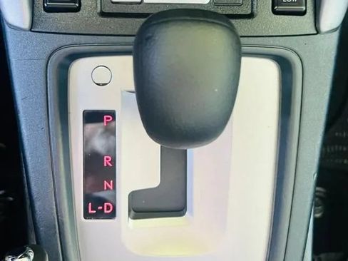 Used 2018 Subaru Forester 2.5i Premium AWD/4WD image 17