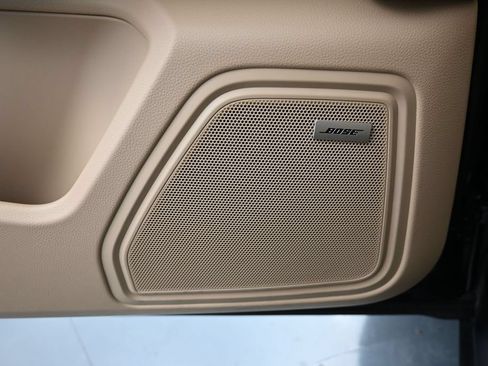 Certified 2026 Porsche Macan AWD/4WD image 11