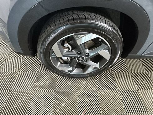 Used 2026 Hyundai Venue SEL FWD image 11