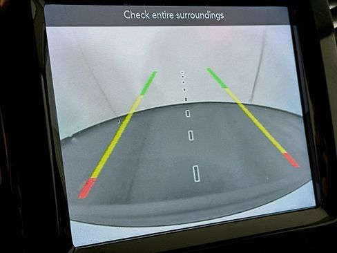 Used 2022 Jeep Cherokee Limited w/ Mopar Interior Package image 22