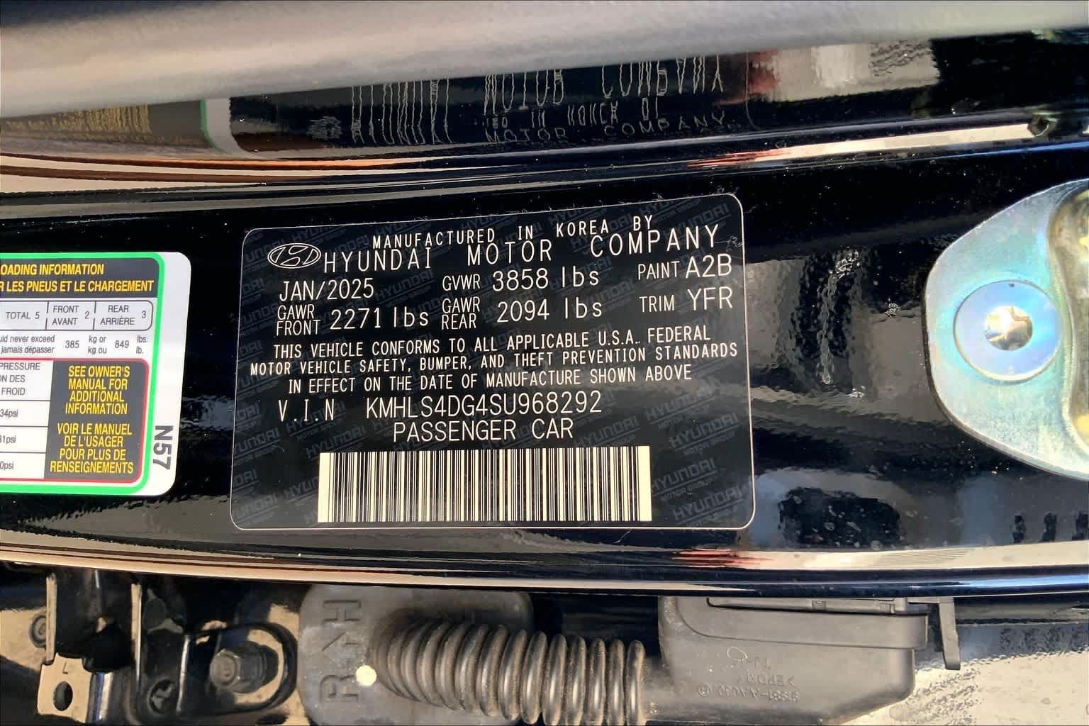 Used 2025 Hyundai Elantra SEL FWD image 33
