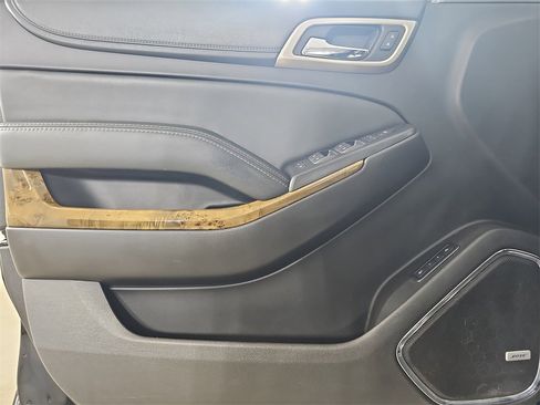 Used 2016 GMC Yukon XL Denali image 33