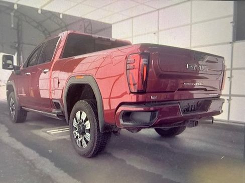 Used 2024 GMC Sierra 2500 Denali w/ Denali Reserve Package AWD/4WD image 4
