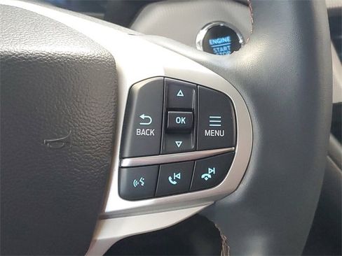 Used 2025 Ford Explorer Active image 17